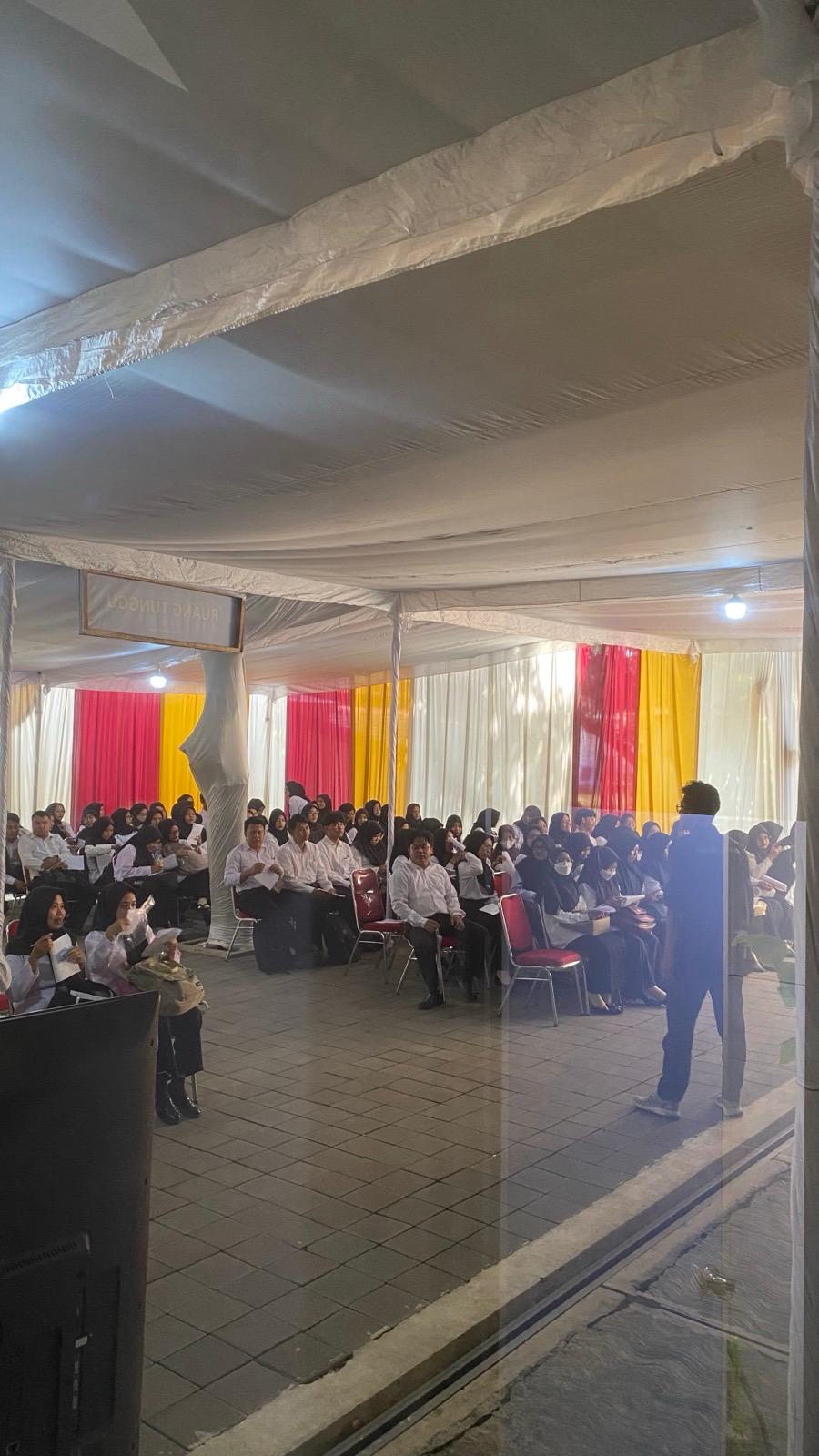 TERIMA ARAHAN: Suasana peserta seleksi PPPK di BKN Kanreg 1 Yogyakarta beberapa waktu lalu.