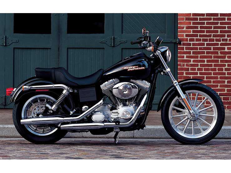 Harley-Davidson Dyna Tahun 2005