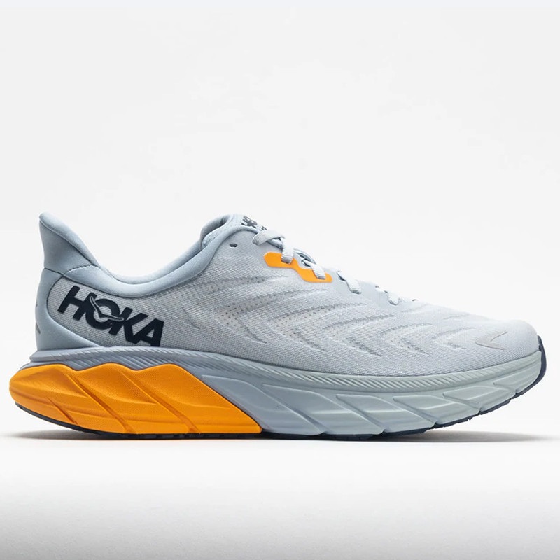 Hoka Arahi 6