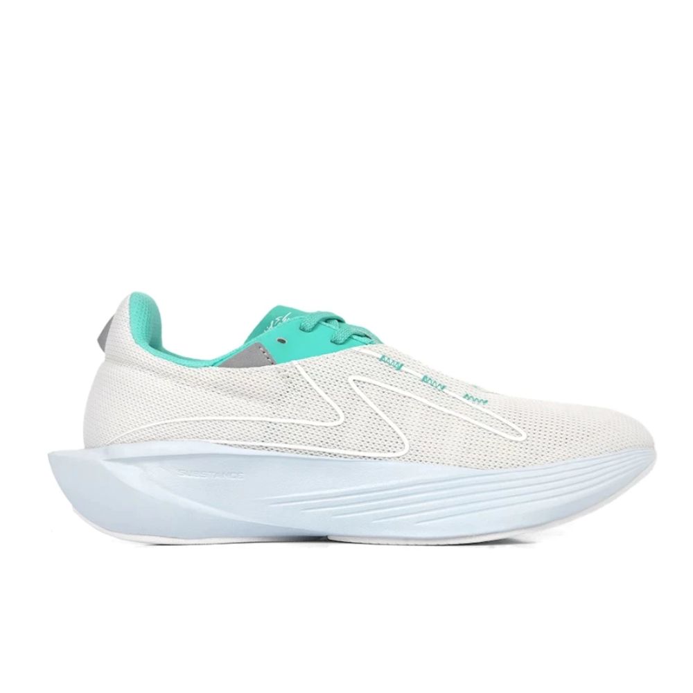 Specs Skyglide &ndash; Lightest Sky