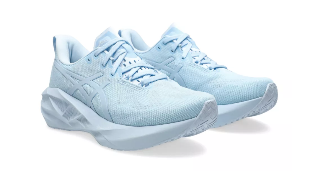 ASICS Women Novablast 5 Lite-Show Standard Lite-Show