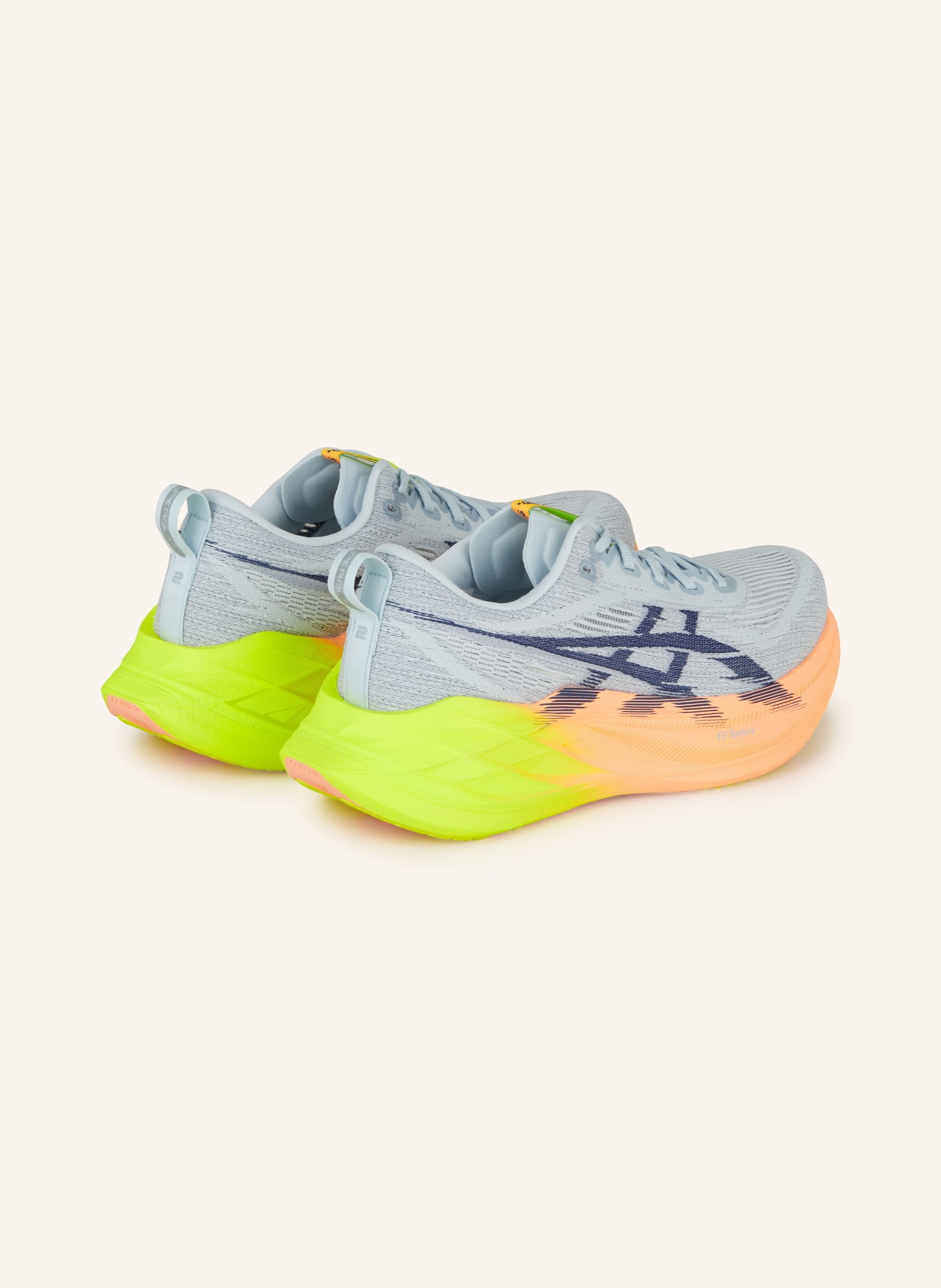 Perspektif Belakang (www.asics.com)