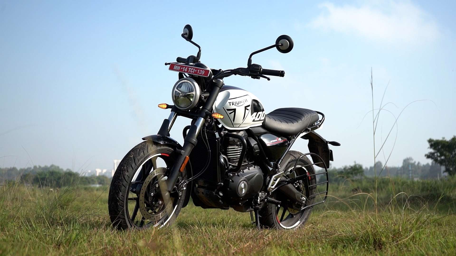 Triumph Speed T4 400