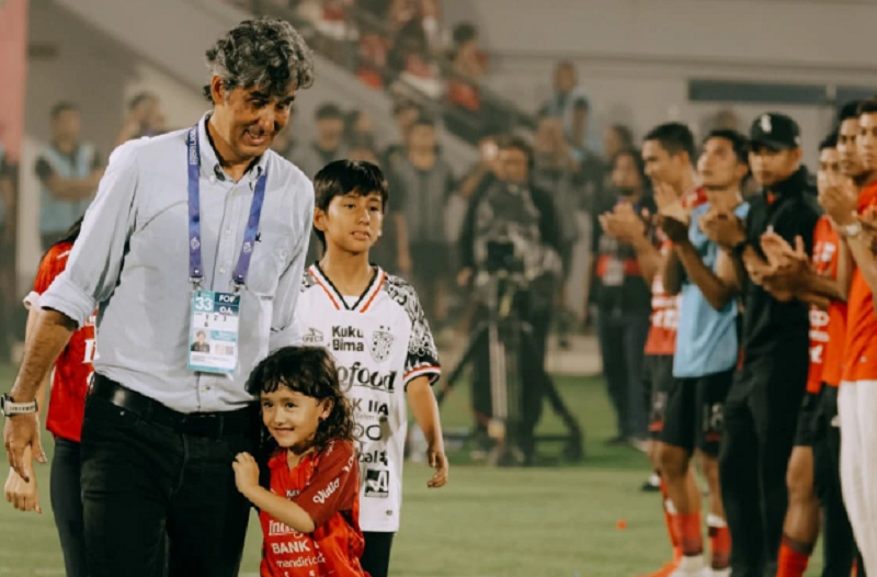 Pertandingan Terakhir Stefano Cugurra bersama Bali United