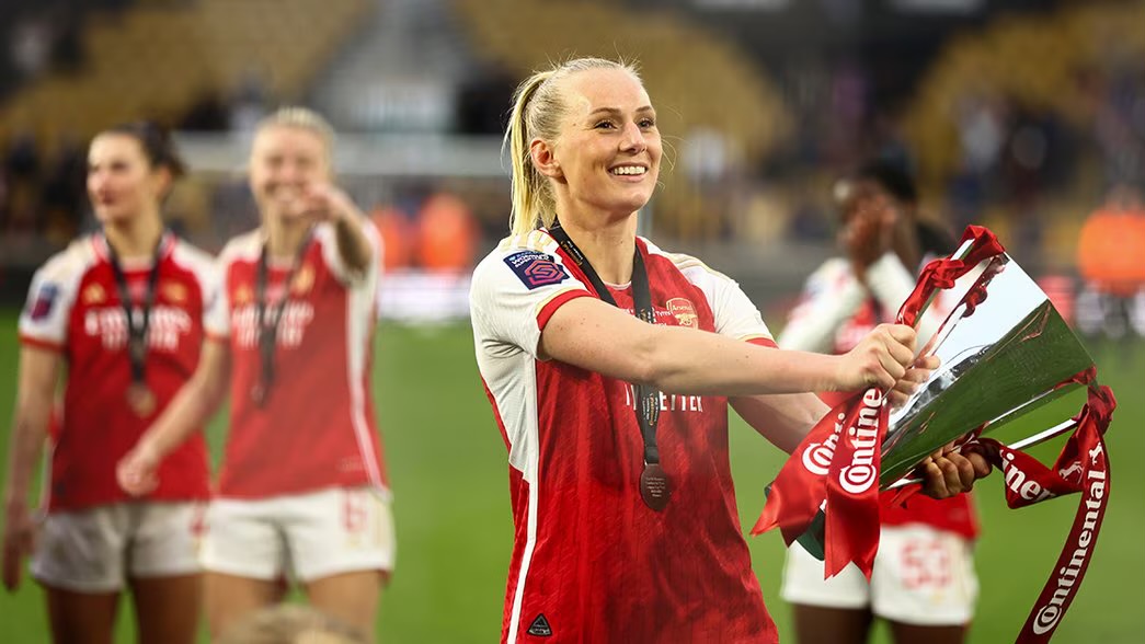 Stina Blackstenius membawa Arsenal juara UWCL