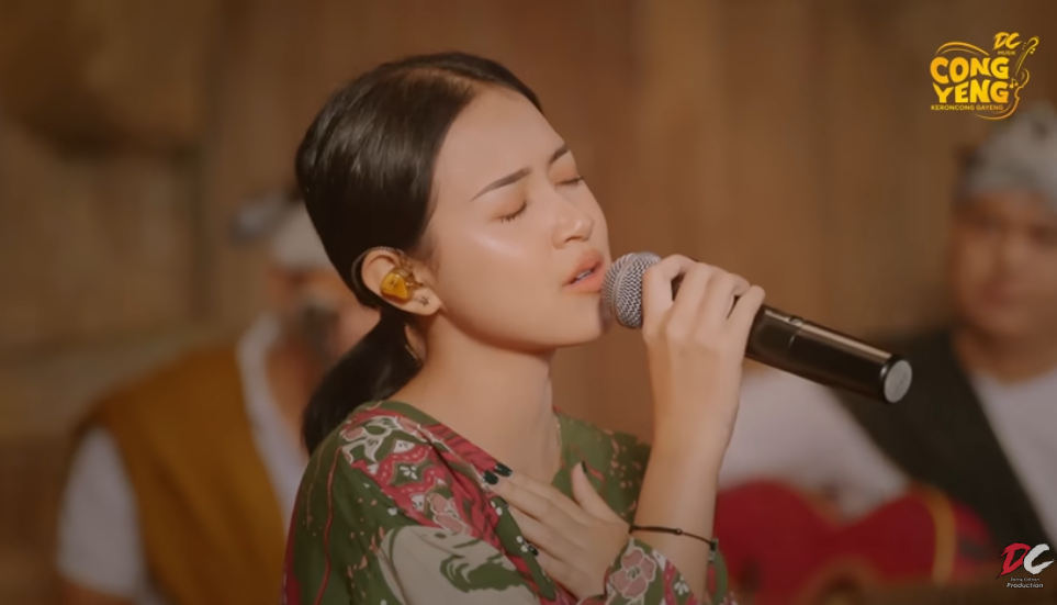 SASYA ARKHISNA - LEWAT ANGIN WENGI | DC.CONGYENG