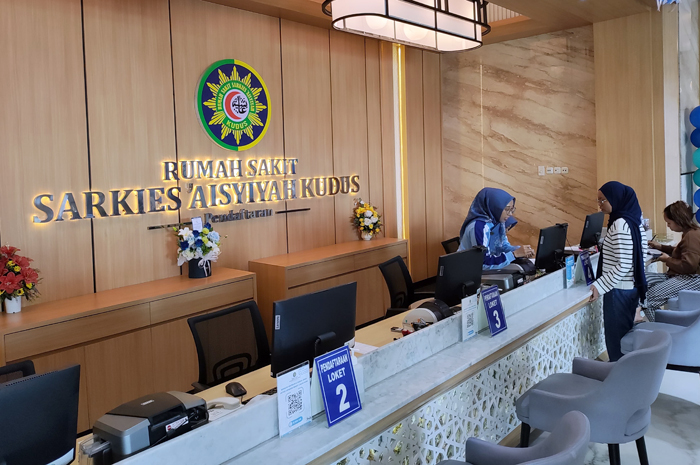 PELAYANAN MAKSIMAL: RS Sarkies Aisyiyah Kudus memperingati Milad dua tahun.