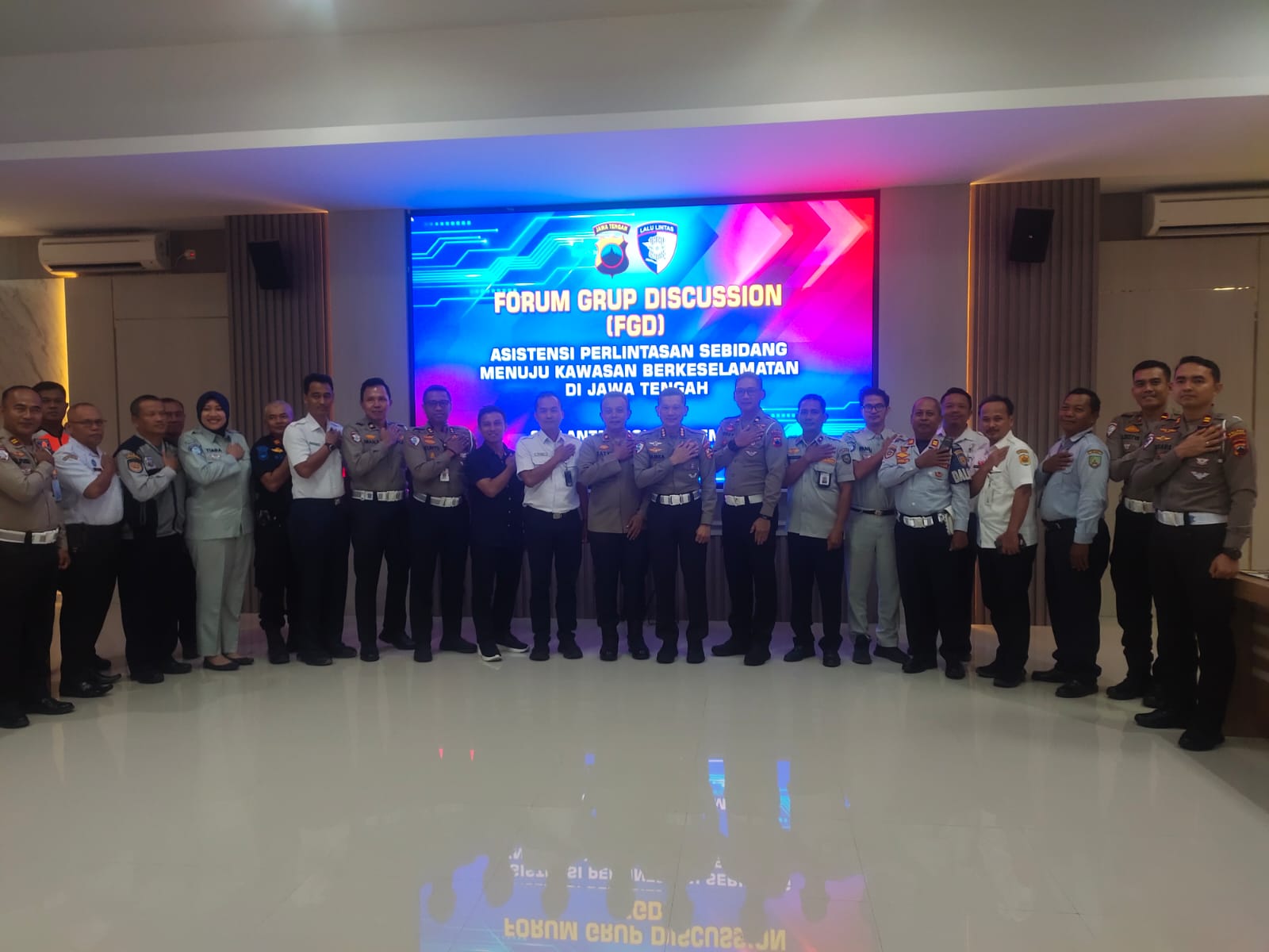 FGD: Satlantas, Dinas PUPR dan Dishub Grobogan saat menghadiri FGD di Polres Demak beberapa waktu lalu.