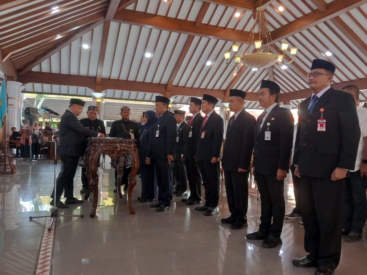 Bupati Pati Sudewo melakukan rotasi pada posisi jabatan pimpinan tinggi pratama.