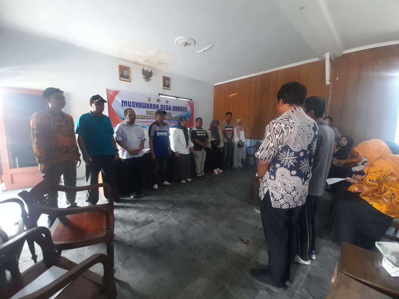 MUSDESUS: Sejumlah desa saat melakukan musdesdus pembentukan Kopdes MP.