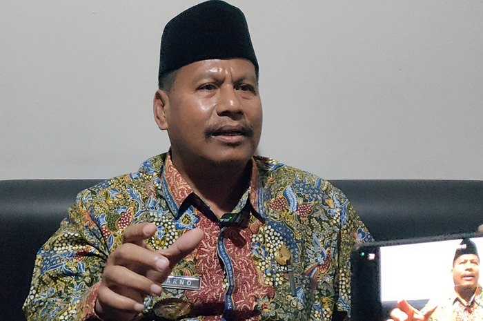 Bupati Rembang Harno.