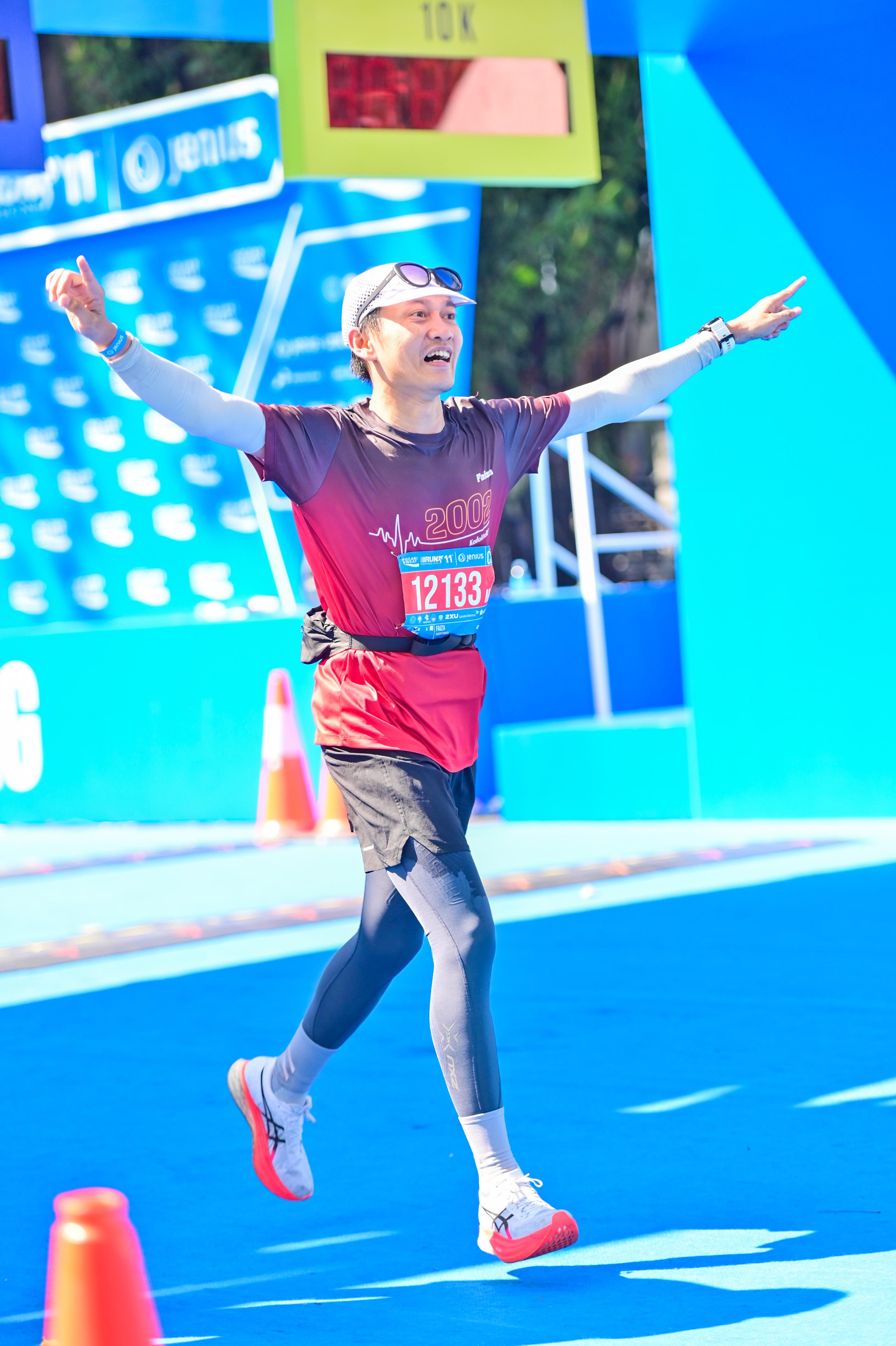 SEMANGAT: dr. Arif Faiza, Sp.A dokter spesialis dr. Loekmono Hadi Kudus saat ikut event lari