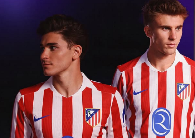 Julian Alvarez dan Pablo Barrios Atletico Madrid