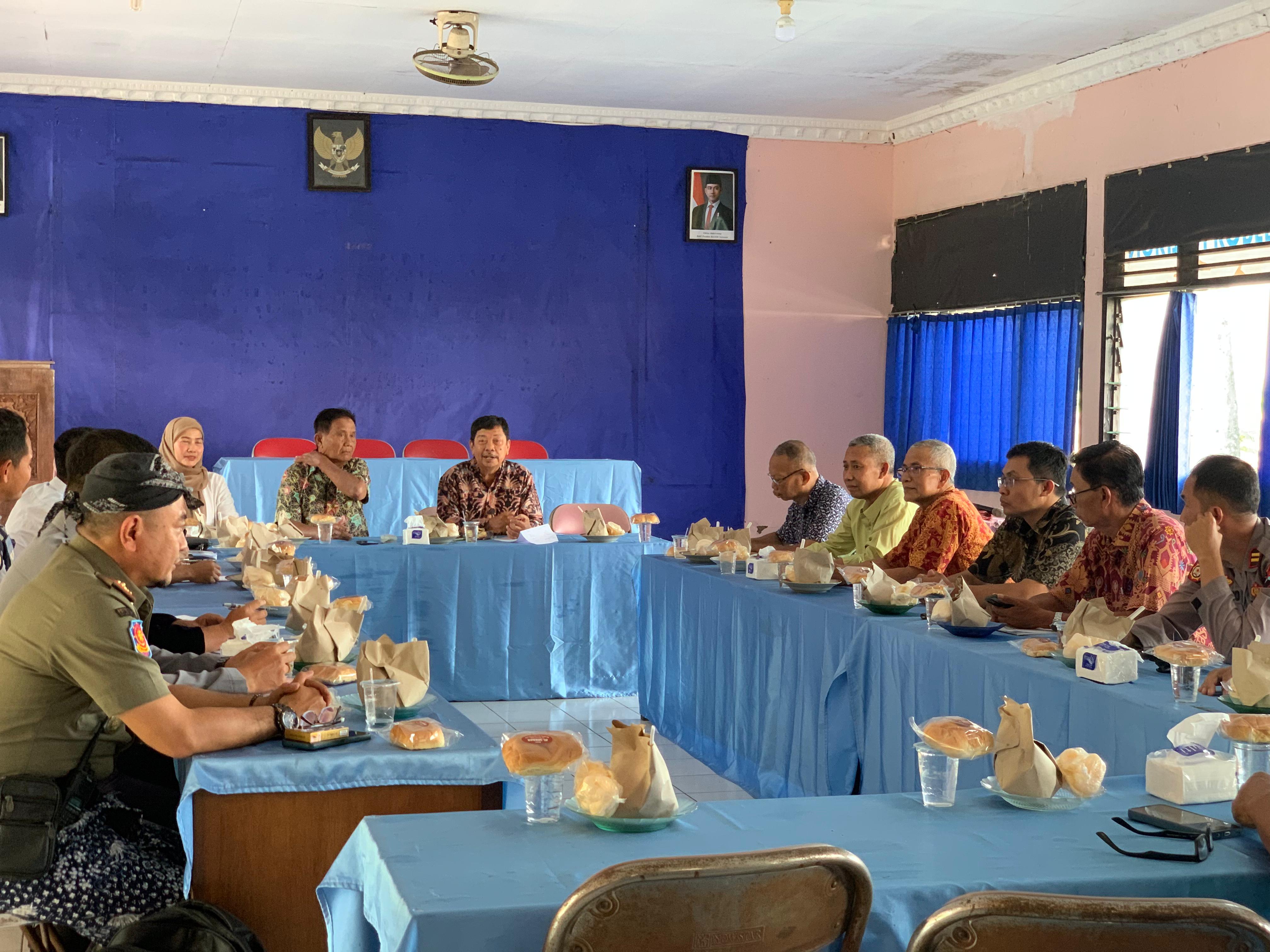 Ketua Panitia Dekopinda dan Ovie  selaku CEO Ovue Manajemen Mengadakan Rapat untuk Kelanjutan Peringatan Hari Koperasi ke-78