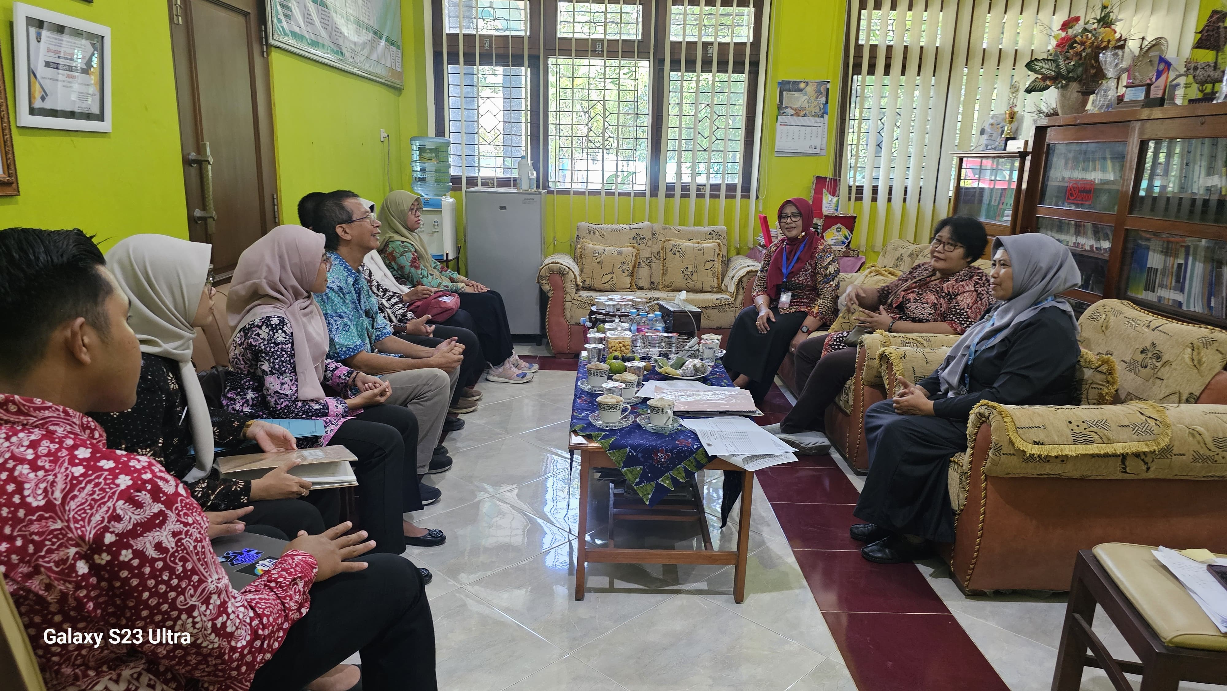 MONITOR: Dindikpora, BBPMP, Inspektorat turun monitoring SPMB di SD dan SMP.