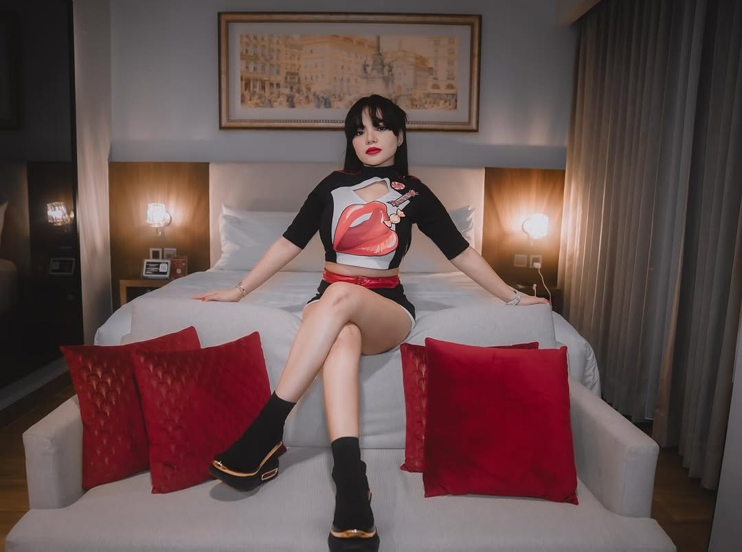FOTO Dinar Candy dari akun Instagram miliknya