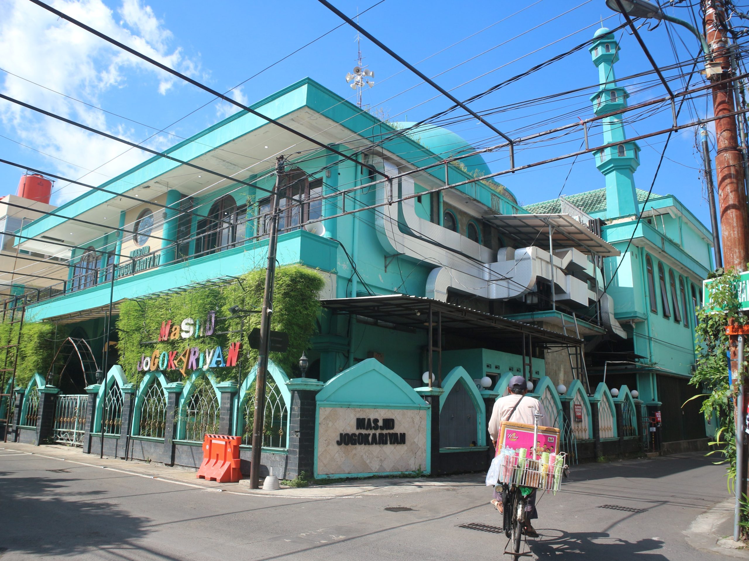 Keadaan Masjid Joyokariyan yang tengah viral
