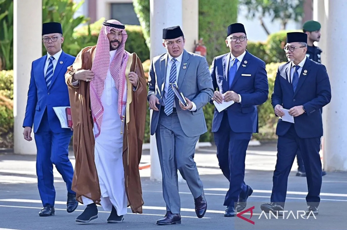 Delegasi Pemerintah RI dalam rangkaian kunjungan kenegaraan di Istana Al-Salam, Jeddah, Arab Saudi, Rabu (2/7/2025).