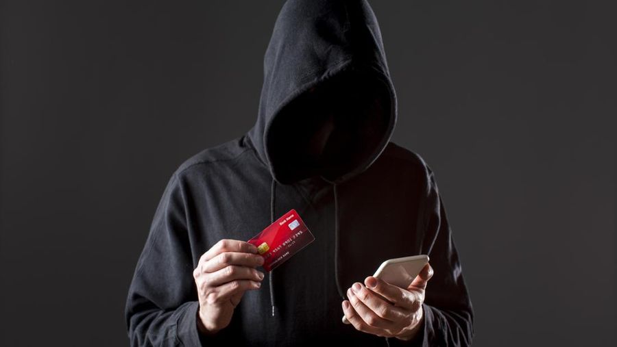  Ilustrasi penipuan mobile banking.