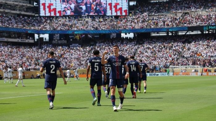 Fabian Ruiz merayakan gol pembuka PSG ke gawang Real Madrid.