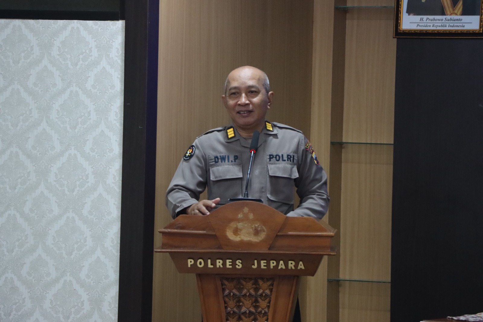 Kapolres Jepara AKBP Erick Budi Santoso melalui Kasihumas AKP Dwi Prayitna mengatakan, pelatihan ini bertujuan untuk membekali anggota Polri dengan keterampilan dalam menyampaikan informasi.
