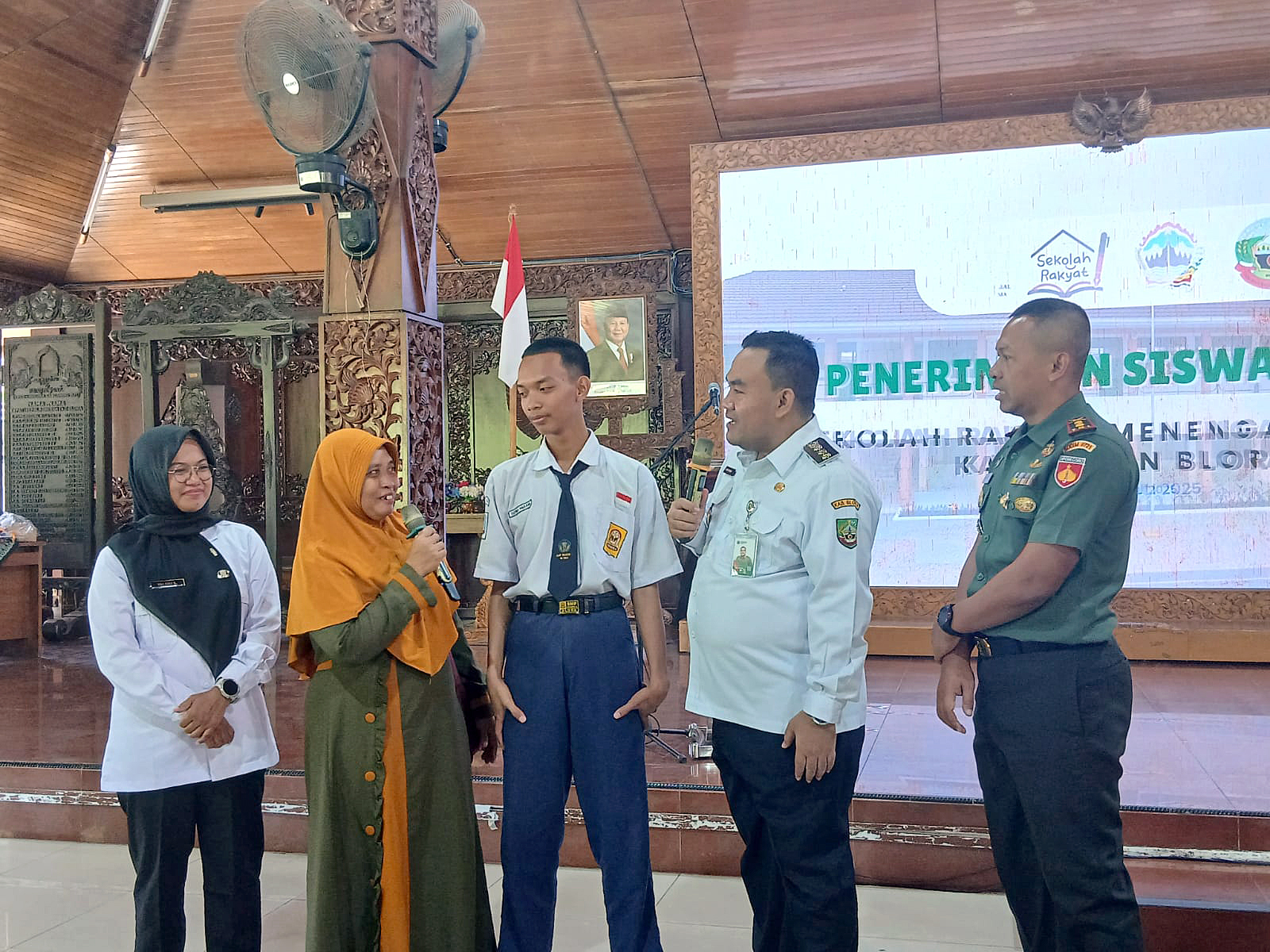 Irkham Maulana Ingin Jadi Polisi. Cita-cita itu diungkapkan aat bertemu dengan Bupati Blora Arief Rohman