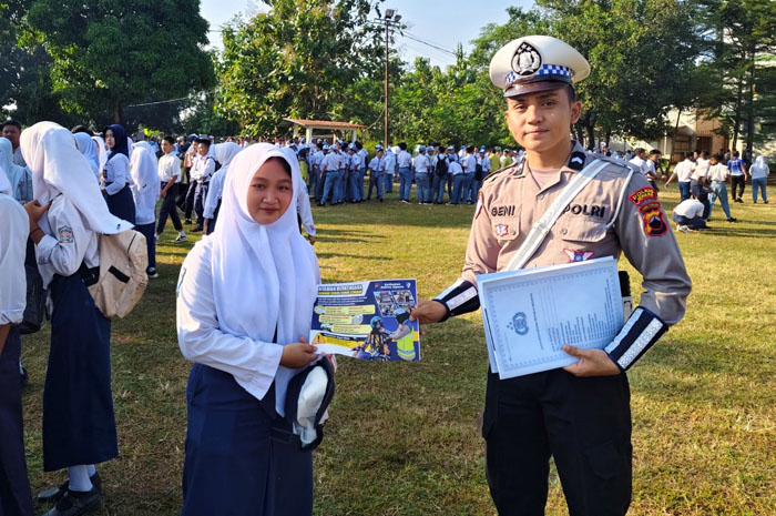 Polres Polres Jepara melakukan&nbsp;sosialisasi Operasi Patuh Candi 2025 kepada para siswa di sekolah yang berada di Jepara.&nbsp;