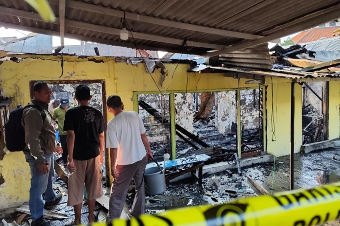 Bangunan seisi di dalam rumah hangus terbakar di Semarang