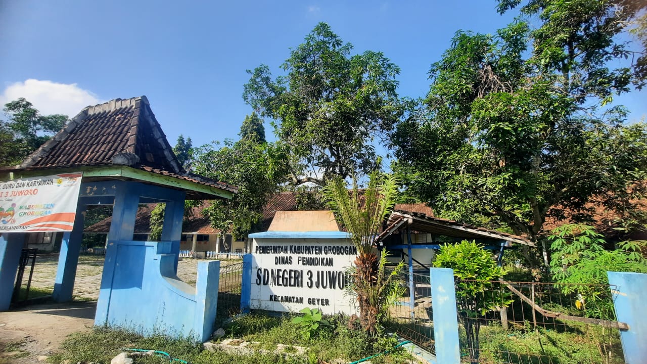 REGROUPING: SDN 3 Juworo Kecamatan Geyer yang akan diusulkan regrouping tahun depan.