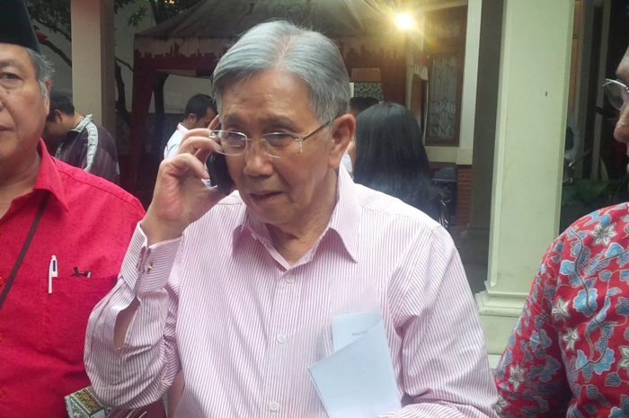 Mantan Menteri Ekonomi Kwik Kian Gie semasa hidupnya.