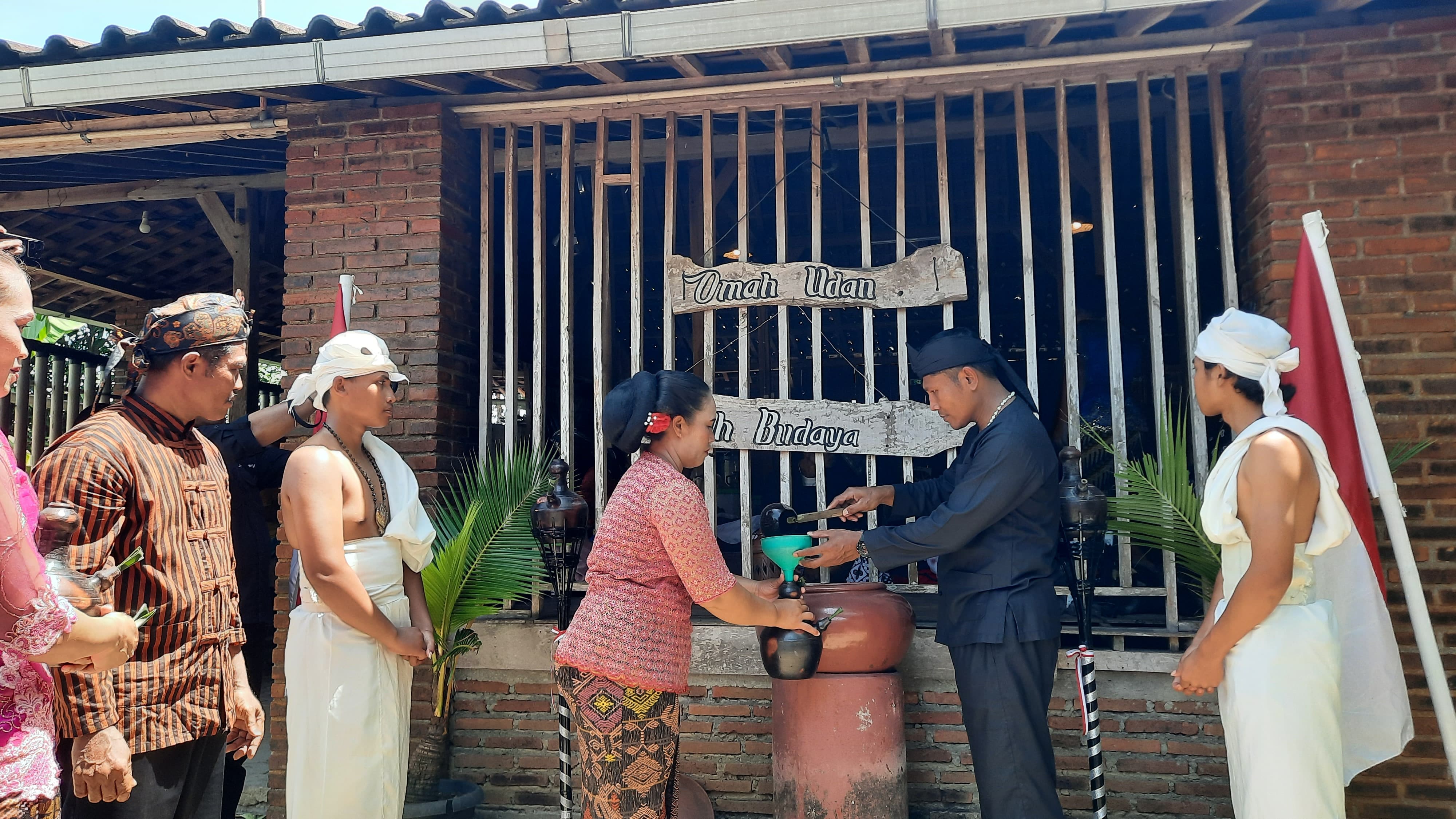 TRADISI: Ngunduh Banyu Udan yang rutin dilakukan Desa Penadaran Kecamatan Gubug setahun sekali.