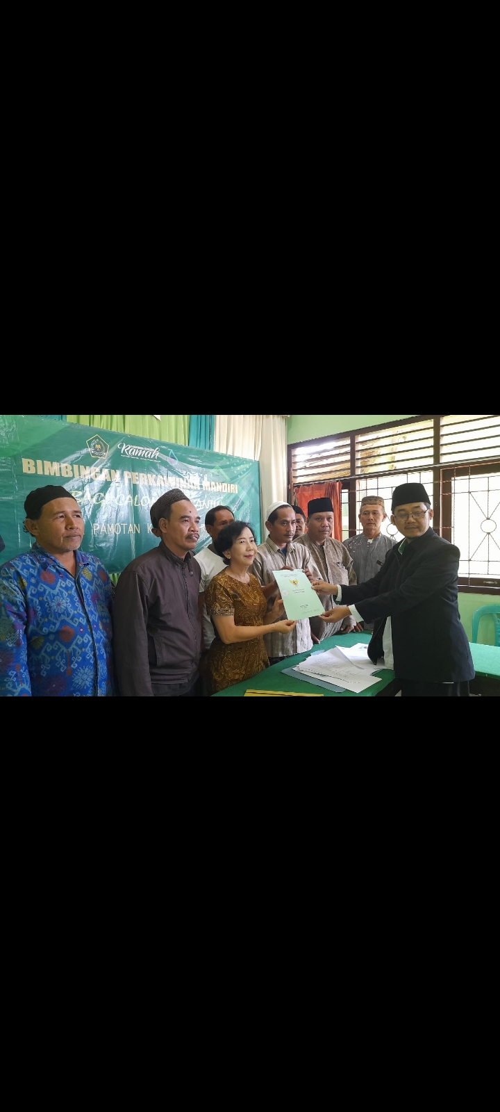 Megah Erisniawati, warga Katolik di Rembang mewakafkan tanah untuk musala.
