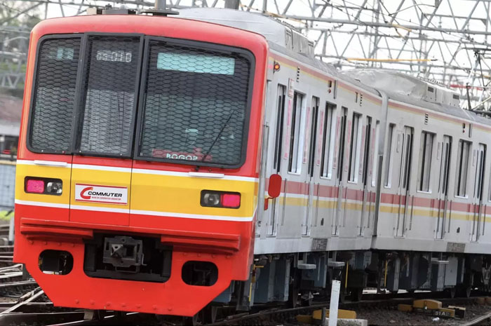Rangkaian gerbong KRL. 