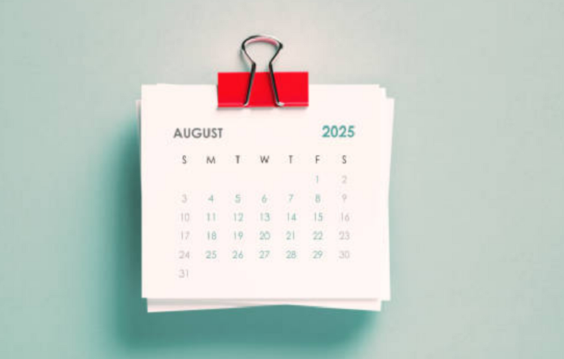 Ilustrasi kalender agustus 2025
