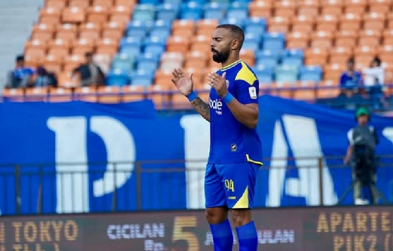 Dalberto Cetak Hattrick dalam laga Arema Malang vs PSBS