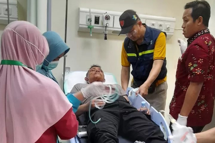 Kapolsek Kota Iptu Heru Purnomo mengalami banyak luka di bagian kepala dirawat di rumah sakit.