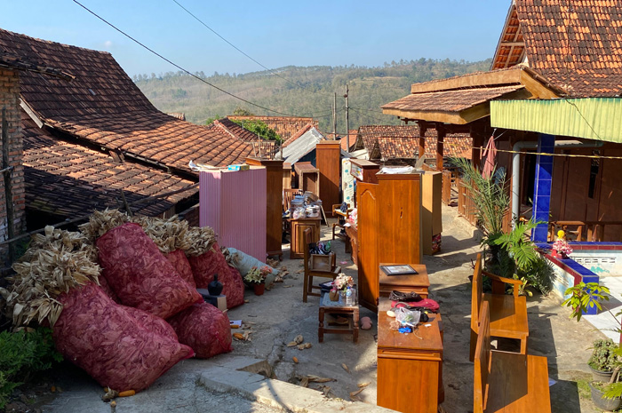 Kondisi rumah warga di Dukuh Gendono, Desa Gandu, Kecamatan Bogorejo yang terdampak kebakaran sumur minyak.
