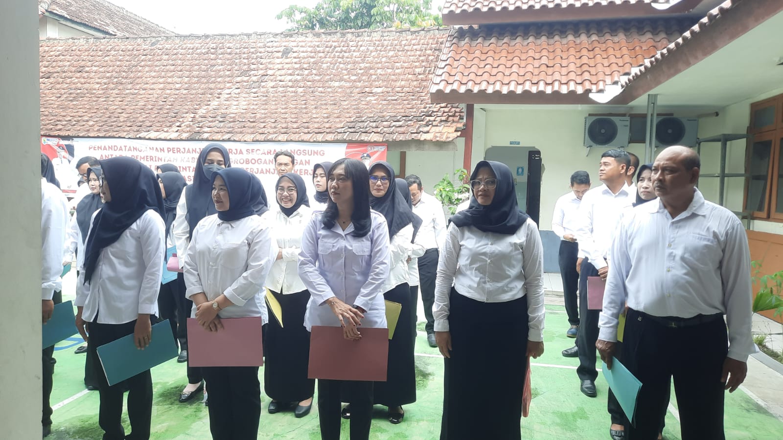 ASN: Sejumlah calon PPPK Grobogan saat teken kontrak di BKPPD Grobogan.