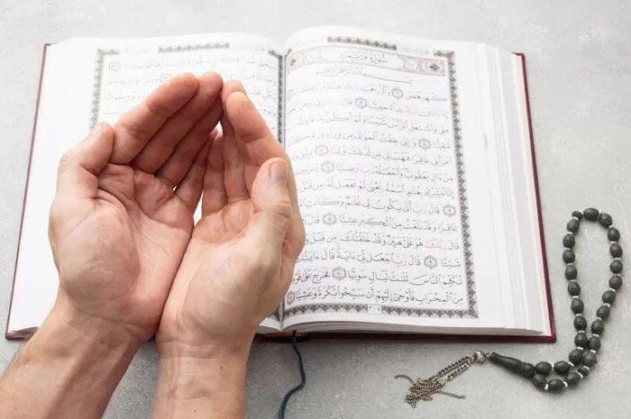 Ilustrasi taubat seorang hamba kepada Allah SWT.