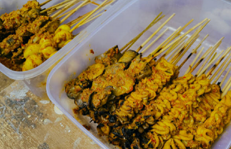 SATE USUS AYAM PEDAS NAMPOL