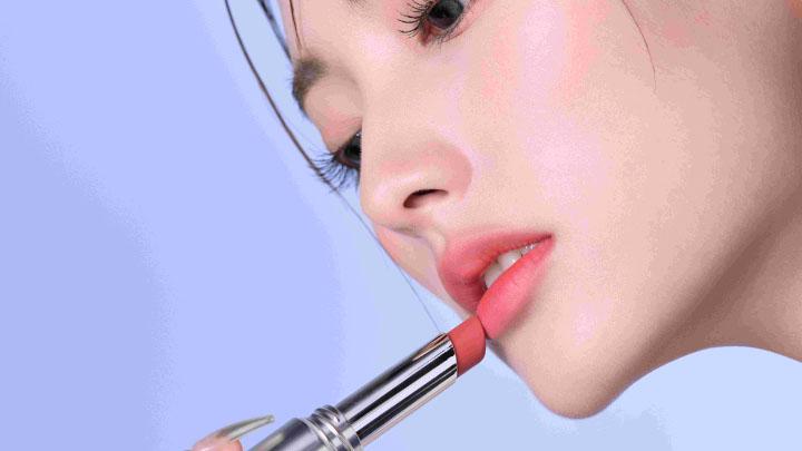 Ilustrasi Lipstik