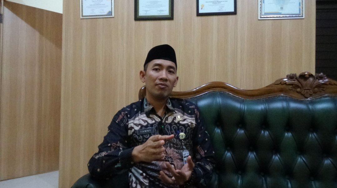 NARASUMBER: Foto Kepala Dinas PMD Kudus, Famny saat menjelaskan terkait PAW Kepala Desa, Selasa (26/8). (ANDIKA TRISNA SAPUTRA/RADAR KUDUS)