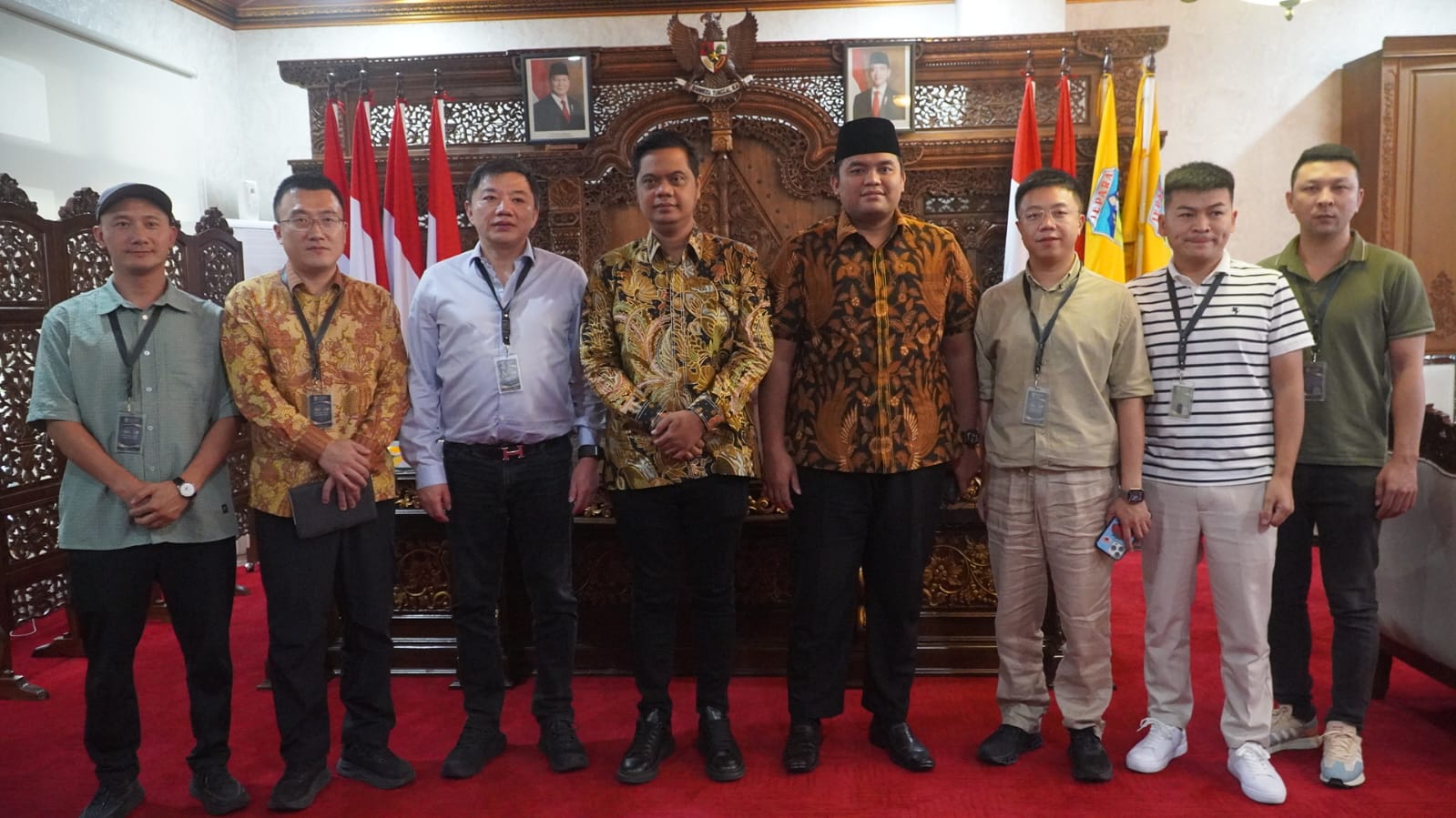 SINERGIS: Pemkab Jepara terima proyeksi investasi solusi pengelolaan sampah di Ruang Kerja Bupati, Senin (1/9).
