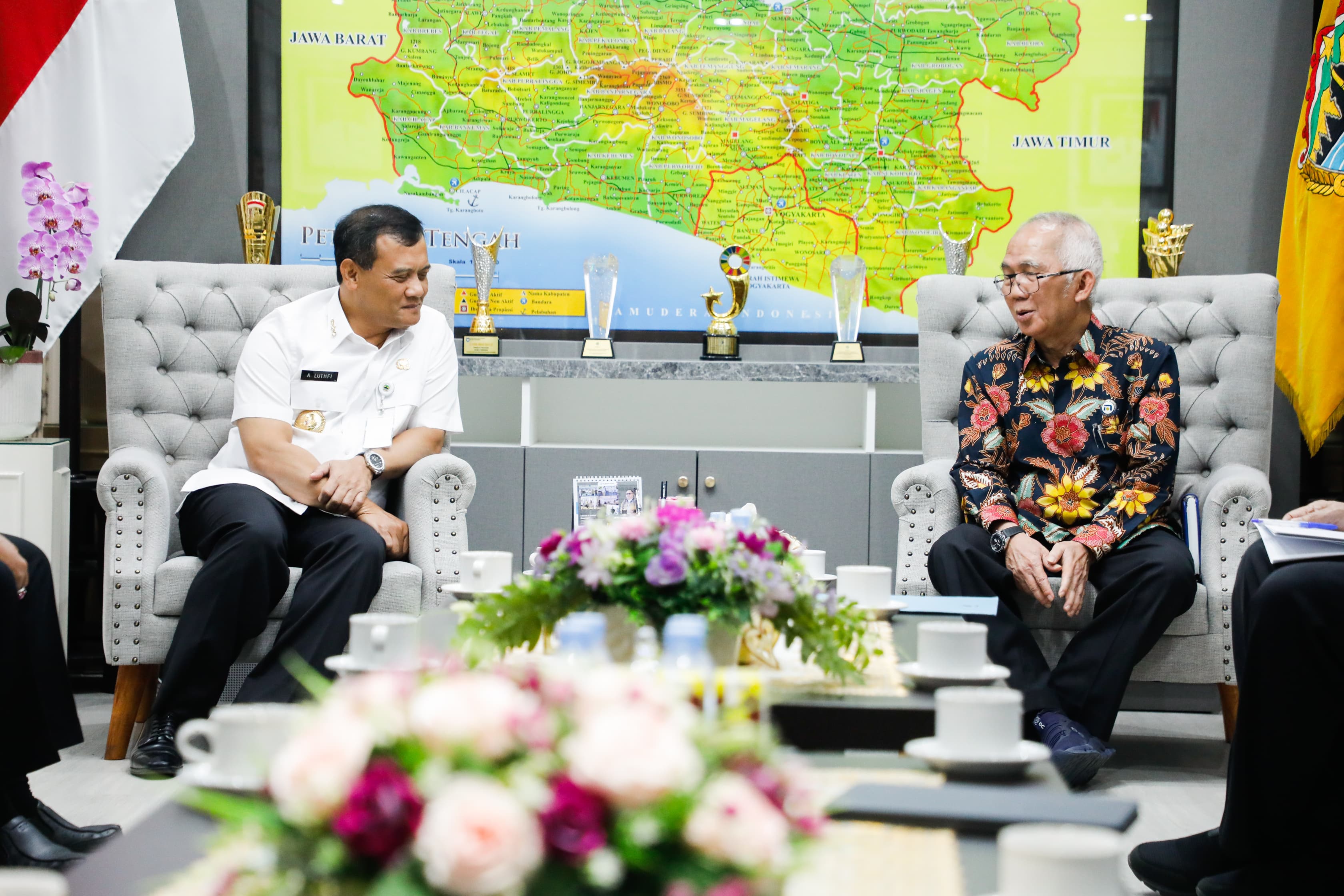 Perwakilan pengurus Asosiasi Perguruan Tinggi Swasta Indonesia (Aptisi) Jawa Tengah prihatin dengan terus menurunnya jumlah penerimaan mahasiswa baru di perguruan tinggi swasta (PTS) Jateng.