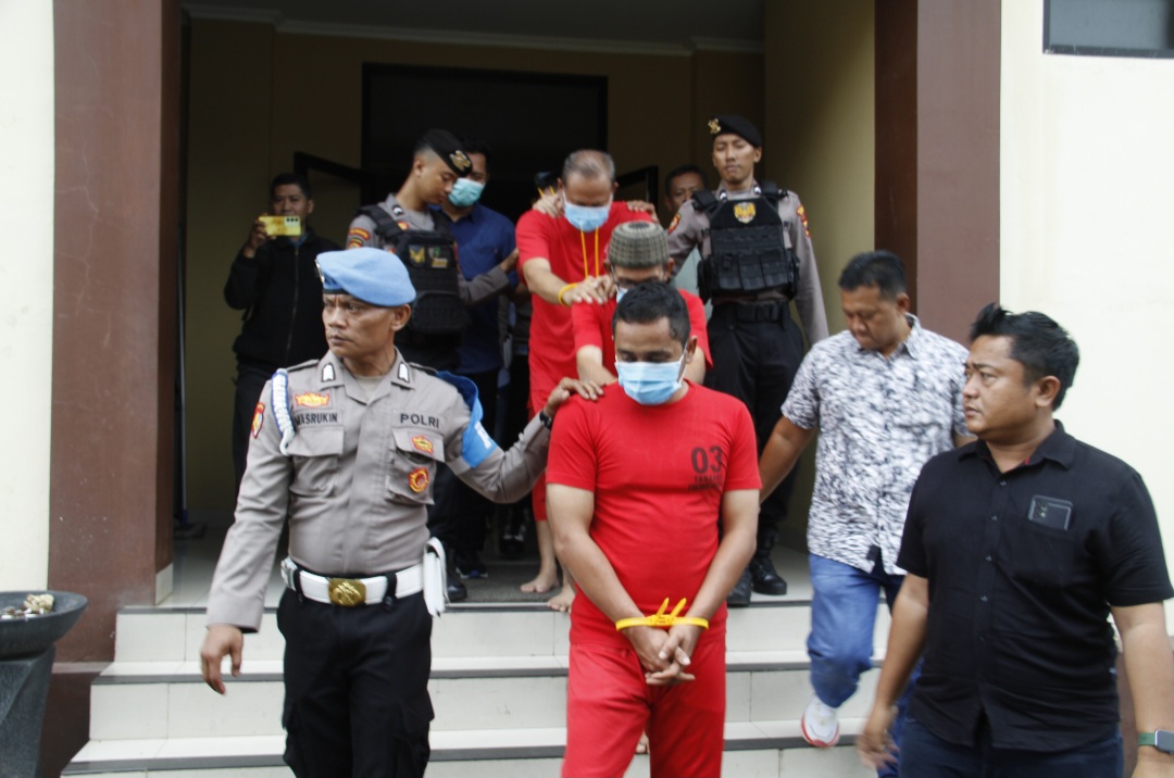 LESU: Para tersangka kasus narkoba digelandang ke rutan Mapolres Jepara pada Kamis (11/9).