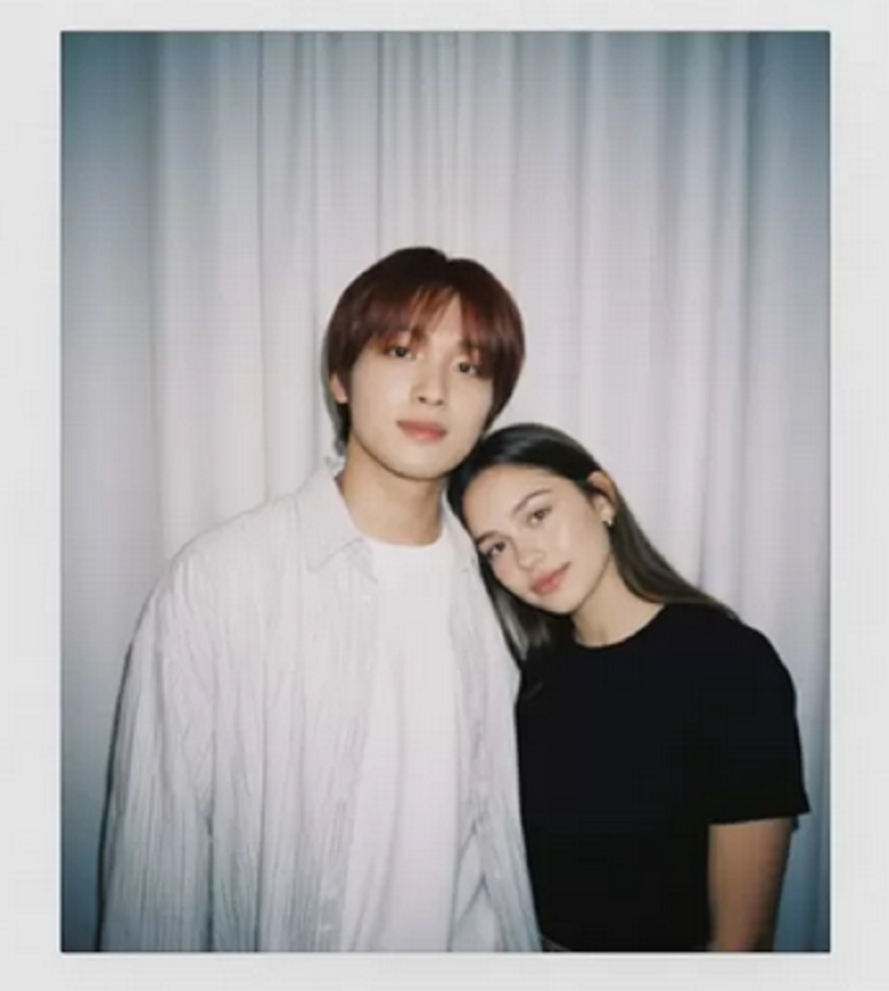 Tren Foto Polaroid Bareng Idol KPOP Pakai Google Gemini AI