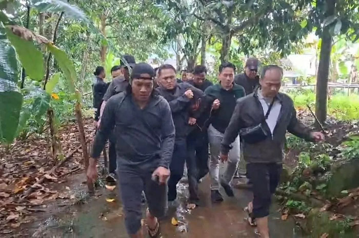 Iwan, pembacok Serda Rohman ditangkap di rumah kosong di Kepil, Senin (15/9/2025).