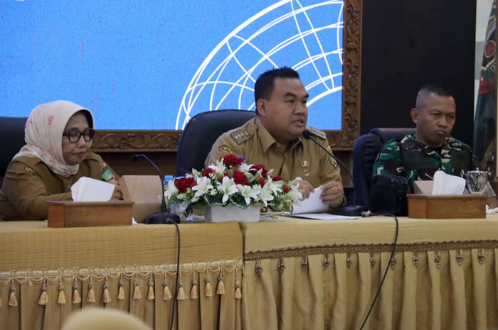 PERSIAPAN: Bupati Blora Arief Rohman saat rapat kegiatan Pameran Produk Inovasi Jawa Tengah 2025.