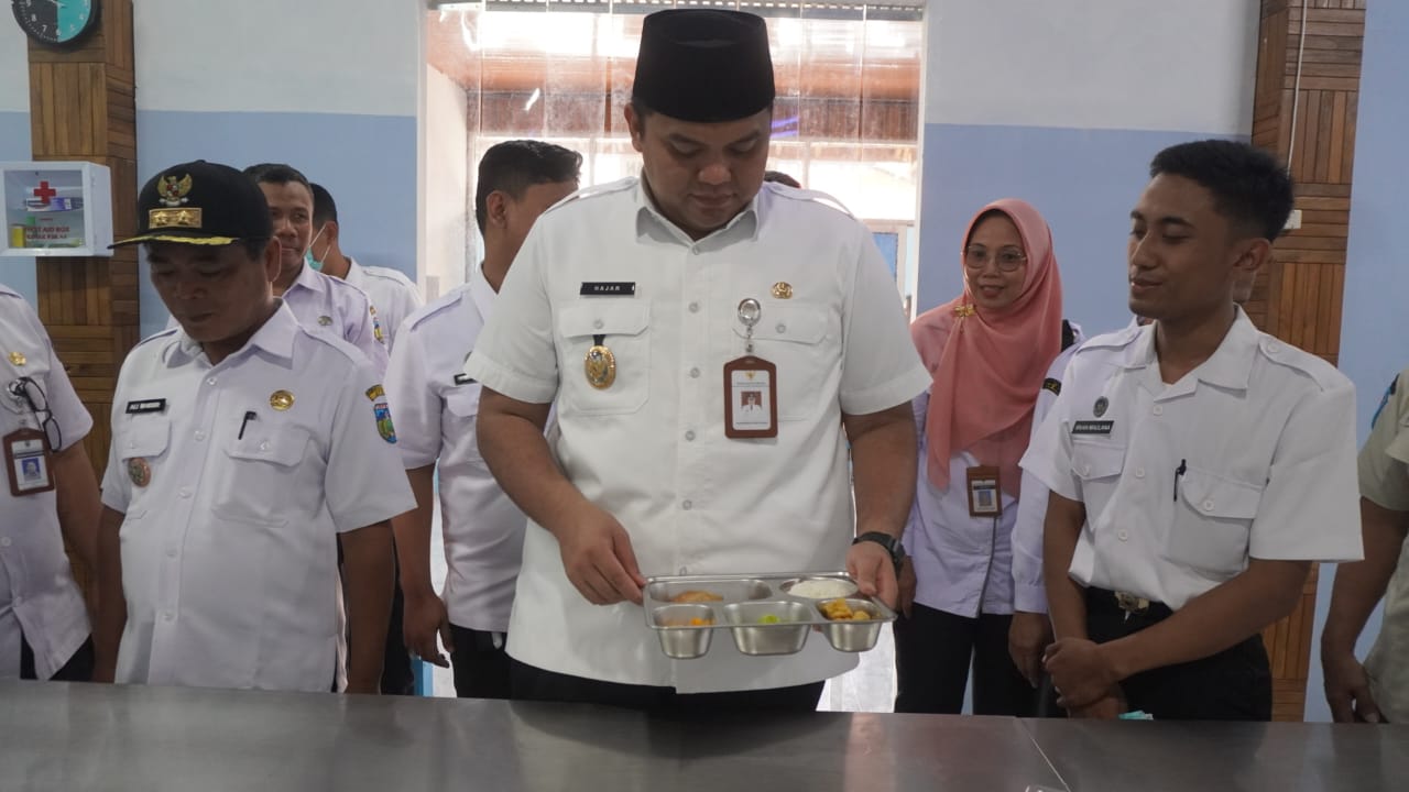 CEK: Kasatgas Percepatan Progam MBG Kabupaten Jepara M Ibnu Hajar dan tim melakukan monitoring di sejumlah SPPG di Kabupaten Jepara, baru-baru ini.