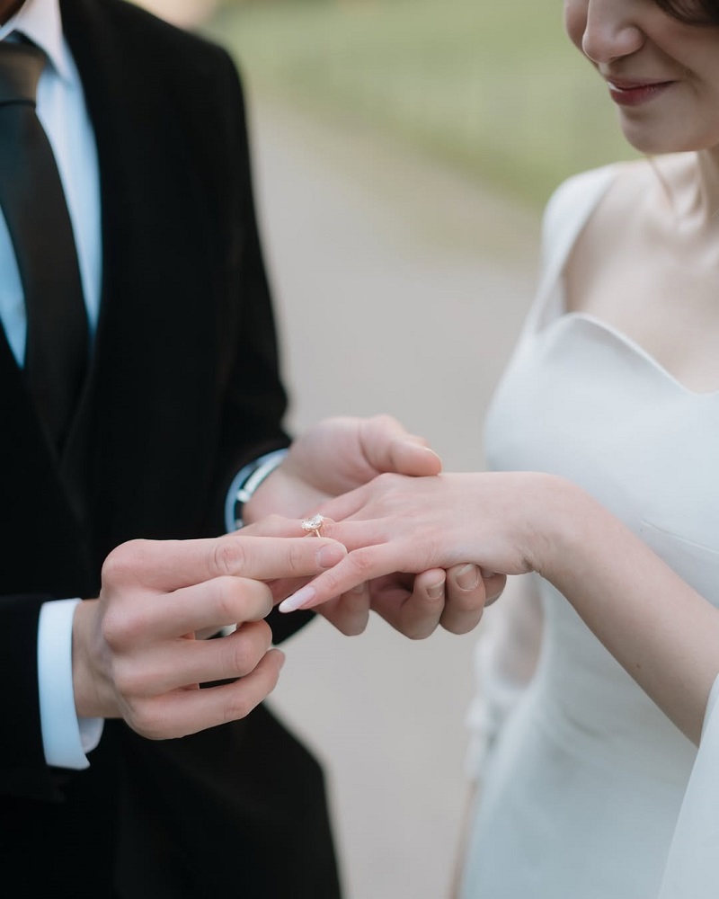 Momen El Rumi Lamar Syifa Hadju di Switzerland Bikin Netizen Heboh: Romantis Banget!